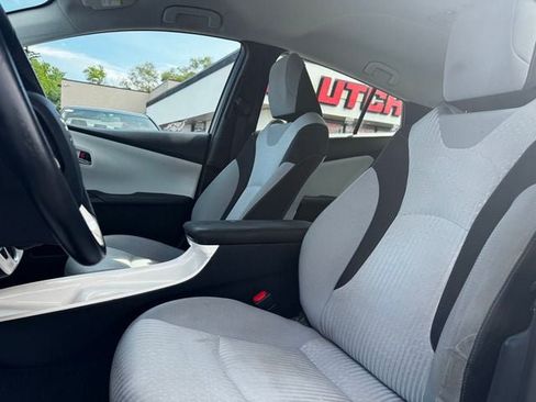 Used 2017 Toyota Prius Prime Plus FWD image 14