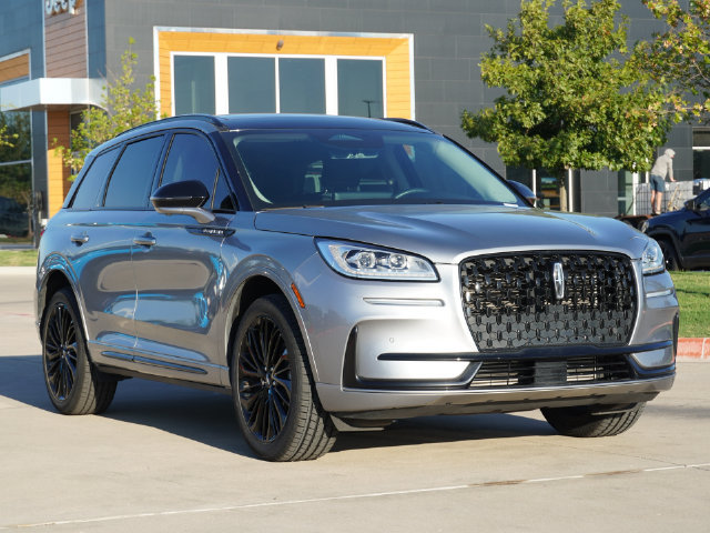 Used 2024 Lincoln Corsair Reserve w/ Equipment Group 201A FWD image 4