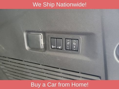 Used 2021 Chevrolet Suburban RST w/ Luxury Package AWD/4WD image 18