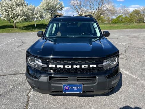 Used 2025 Ford Bronco Sport Outer Banks w/ Outer Banks Tech Package+ AWD/4WD image 3