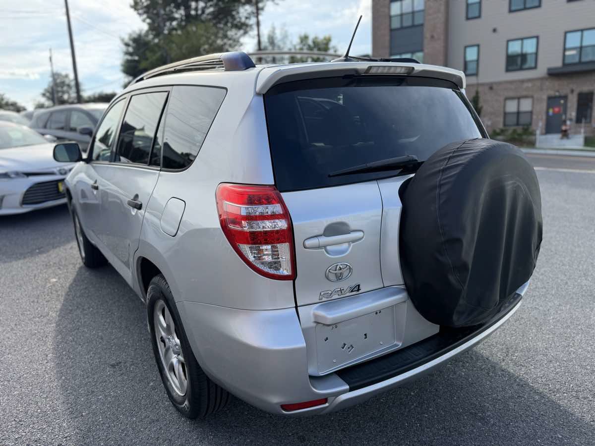 Used 2011 Toyota RAV4 2WD w/ Base L4 Extra Value Pkg image 5