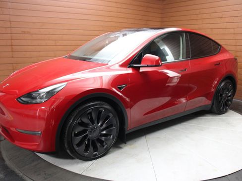 Used 2023 Tesla Model Y Performance image 53