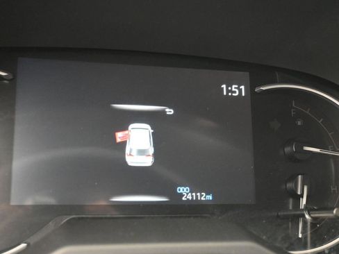 Used 2025 Toyota RAV4 XLE image 22