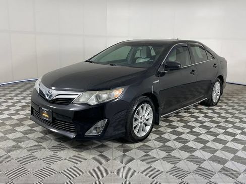 Used 2012 Toyota Camry XLE w/ Leather Pkg FWD image 1