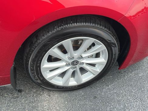 Used 2025 Toyota Corolla SE w/ SE Package FWD image 6