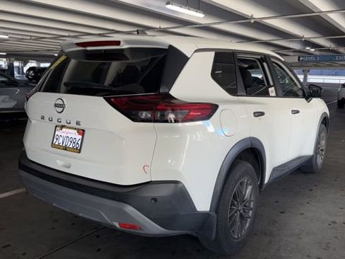 Used 2022 Nissan Rogue S image 31