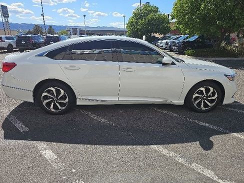Used 2022 Honda Accord EX-L image 4
