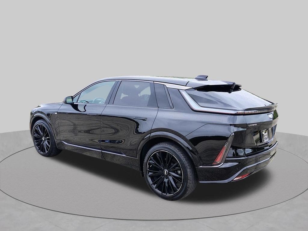 Used 2024 Cadillac Lyriq Sport AWD/4WD image 7