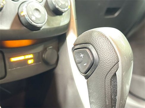 Used 2019 Chevrolet Trax LT w/ LT Convenience Package image 15