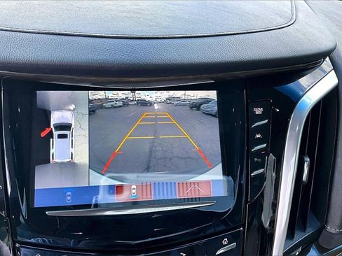 Used 2018 Cadillac Escalade Luxury image 14