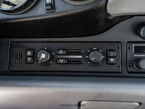 Used 1995 Porsche 911 Carrera 4 image 25