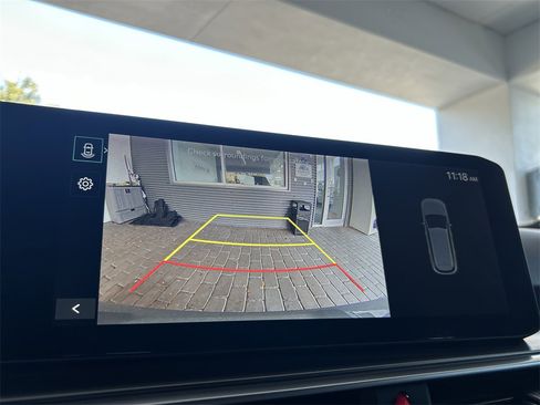 Used 2025 Kia Sorento EX image 25