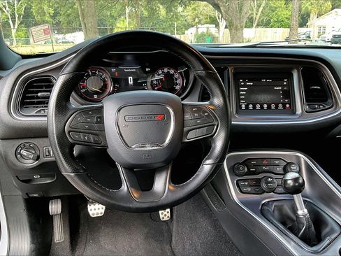 Used 2020 Dodge Challenger R/T w/ Blacktop Package image 7