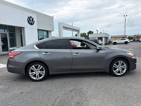 Used 2015 Nissan Altima 3.5 SL FWD image 3