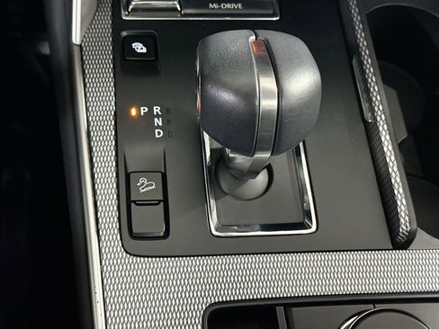 Used 2024 MAZDA CX-90 Plug-In Hybrid w/ Premium Pkg image 28