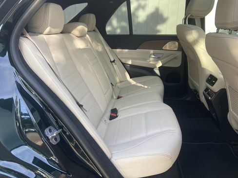 Certified 2024 Mercedes-Benz GLE 450 4MATIC image 45