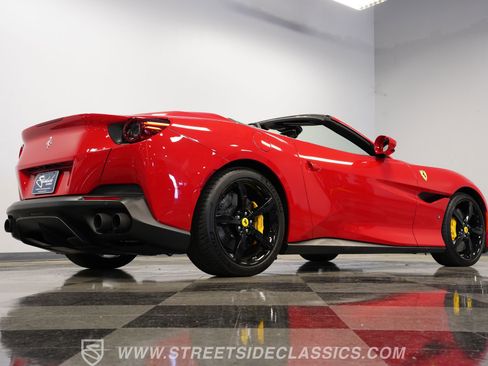 Used 2020 Ferrari Portofino RWD image 28