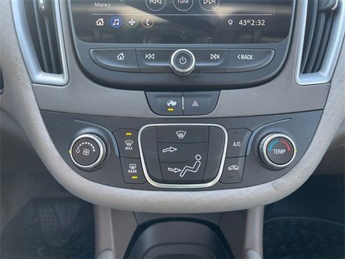 Used 2020 Chevrolet Malibu LS image 21