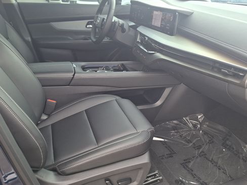 Used 2025 Nissan Murano SL w/ Cargo Package AWD/4WD image 23