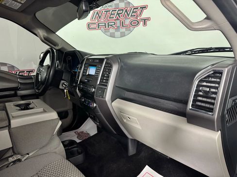 Used 2015 Ford F150 XLT w/ Equipment Group 301A Mid image 12