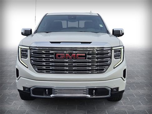 Used 2025 GMC Sierra 1500 Denali image 2