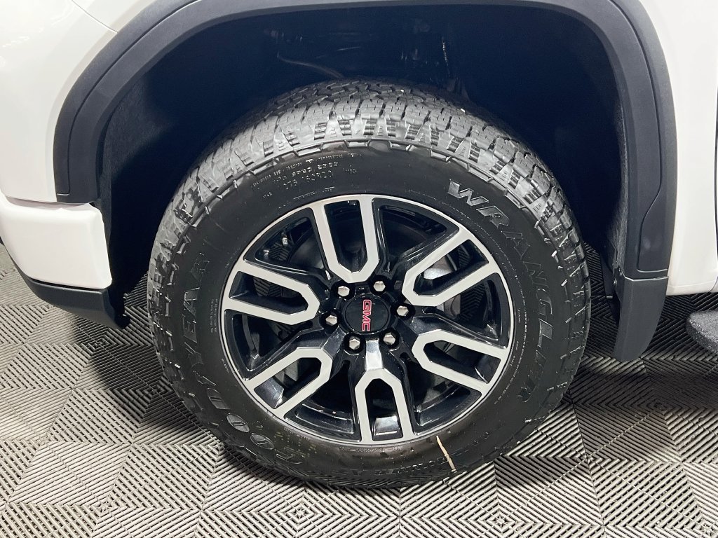 New 2026 GMC Sierra 1500 AT4 w/ AT4 Premium Package AWD/4WD image 25
