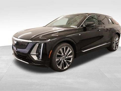 New 2026 Cadillac Lyriq Signature Luxury image 4