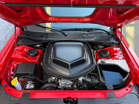 Used 2022 Dodge Challenger R/T Scat Pack RWD image 10