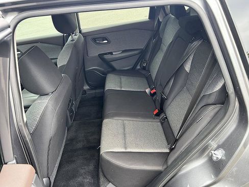 Certified 2023 Nissan Rogue SV FWD image 14