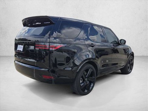 Certified 2025 Land Rover Discovery Dynamic SE AWD/4WD image 5