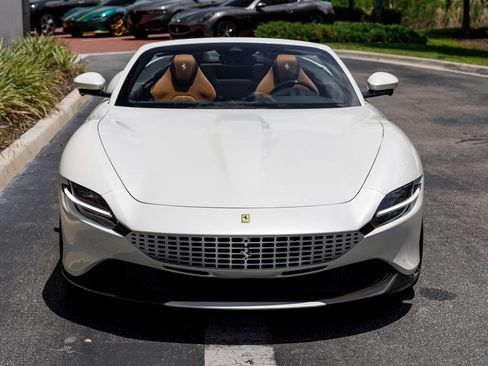 Used 2024 Ferrari Roma Spider RWD image 8