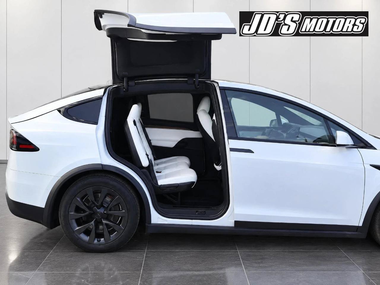 Used 2022 Tesla Model X AWD/4WD image 6