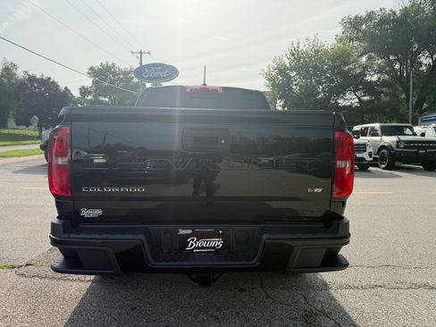 Used 2022 Chevrolet Colorado LT w/ LT Convenience Package AWD/4WD image 6