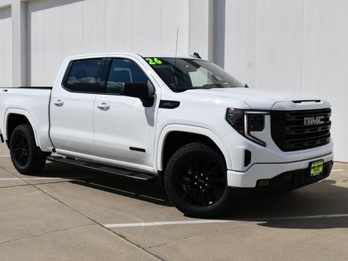 New 2026 GMC Sierra 1500 Elevation w/ LPO, Elevation Black Package AWD/4WD image 2