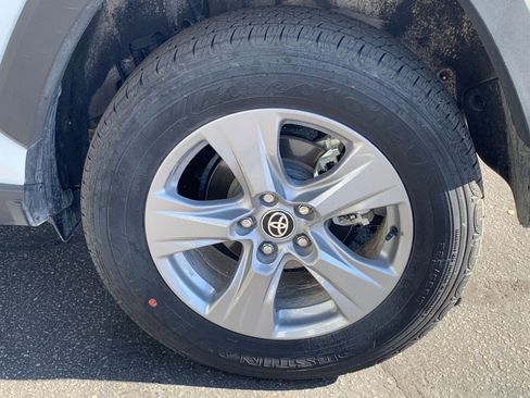 Used 2025 Toyota RAV4 LE image 29