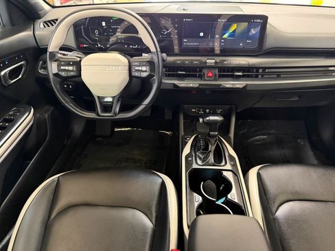 Used 2025 Kia K4 GT-Line w/ GT-Line Premium Package FWD image 29