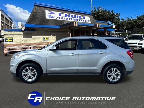 Used 2017 Chevrolet Equinox LT w/ Convenience Package FWD image 3