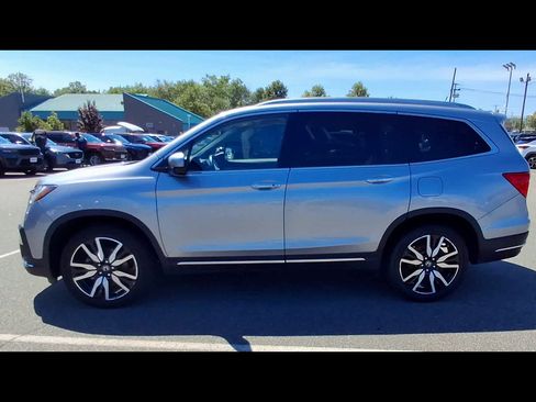 Used 2019 Honda Pilot Touring image 5