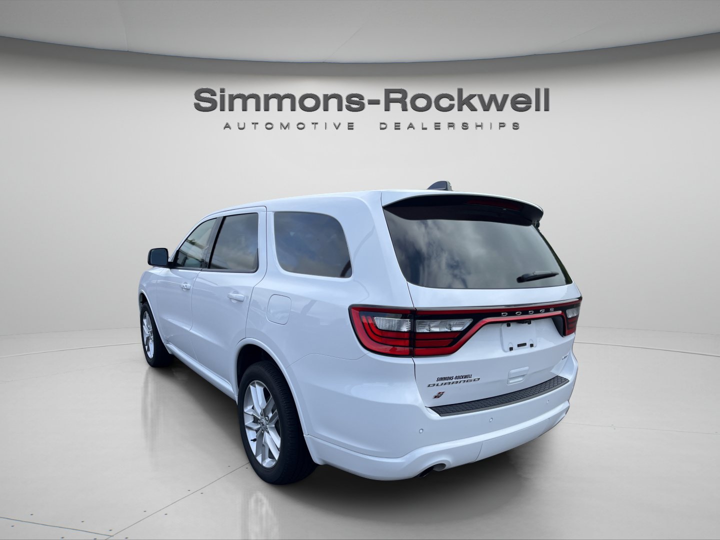Used 2025 Dodge Durango GT AWD/4WD image 3