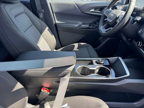 New 2026 Chevrolet Equinox LT image 7