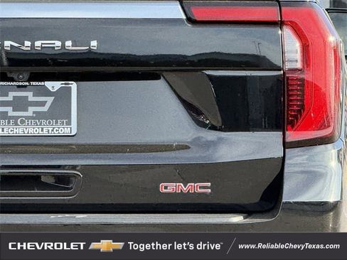 Certified 2025 GMC Yukon Denali image 10