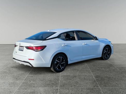 Used 2024 Nissan Sentra SV image 5