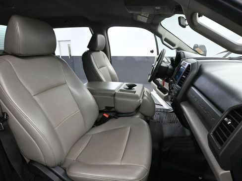 Used 2021 Ford F250 XL w/ Power Equipment Group image 40