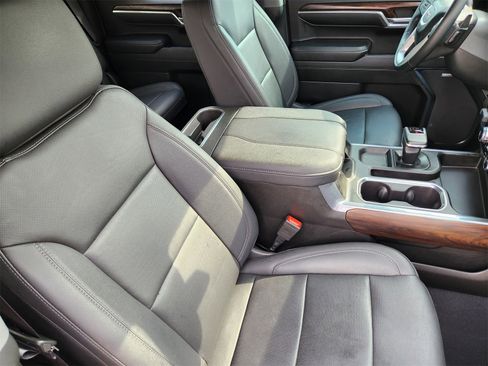 Used 2023 GMC Sierra 1500 SLT w/ SLT Convenience Package image 25