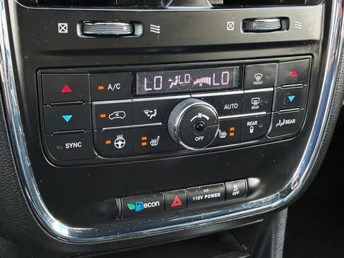 Used 2019 Dodge Grand Caravan GT FWD image 27