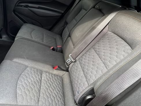 Used 2018 Chevrolet Equinox LT image 10