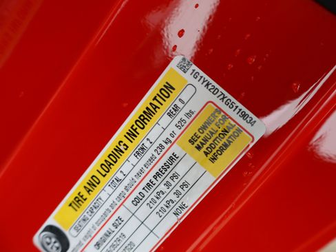 Used 2016 Chevrolet Corvette Stingray Coupe w/ 2LT Preferred Equipment Group image 37