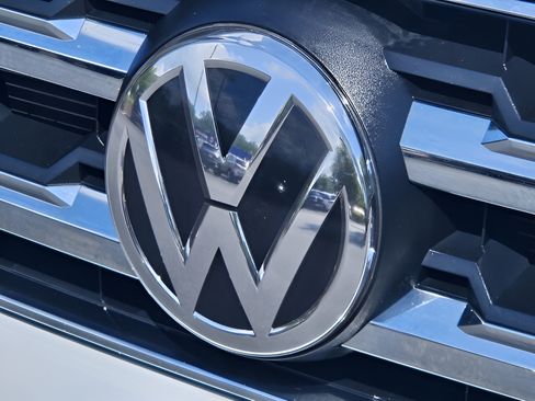 Used 2019 Volkswagen Atlas SE FWD image 32