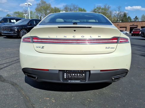 Used 2016 Lincoln MKZ w/ Equipment Group 200A Select FWD image 6