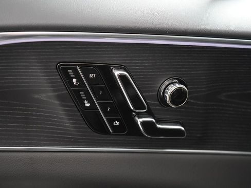 Used 2024 Cadillac Lyriq Luxury AWD/4WD image 19